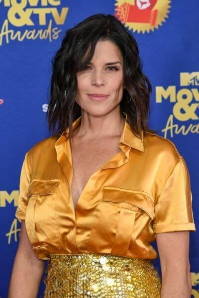 Neve Campbell