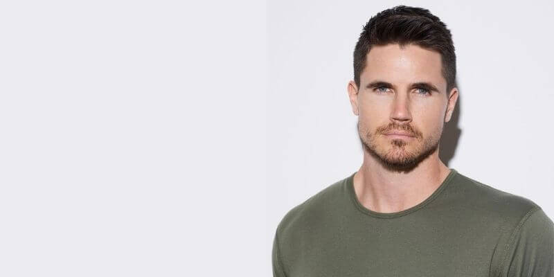 Robbie Amell