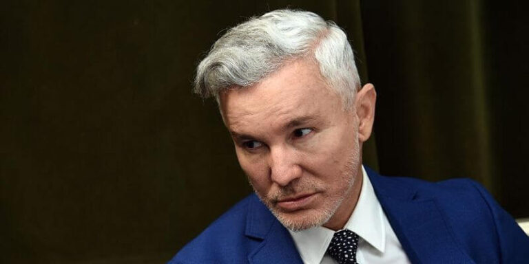 Baz Luhrmann Warner